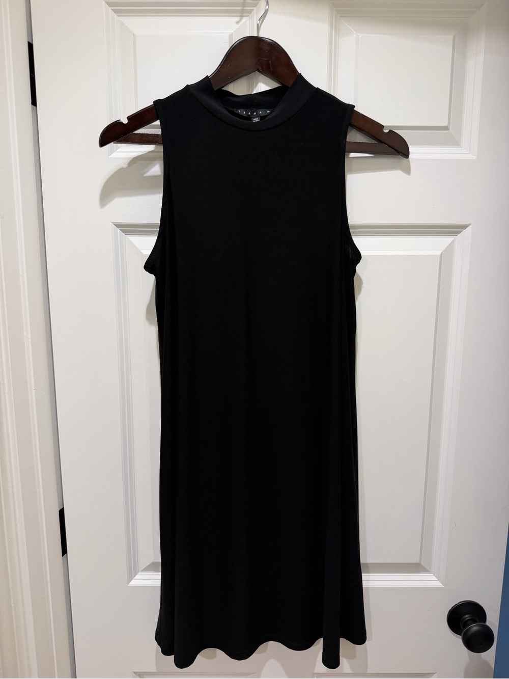 Tiana B Black Sleeveless Midi Swing Dress | Size Small